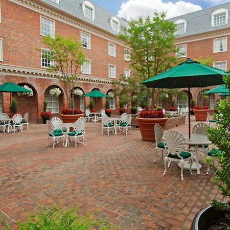 Williamsburg Hospitality House Hotel Ngoại thất bức ảnh