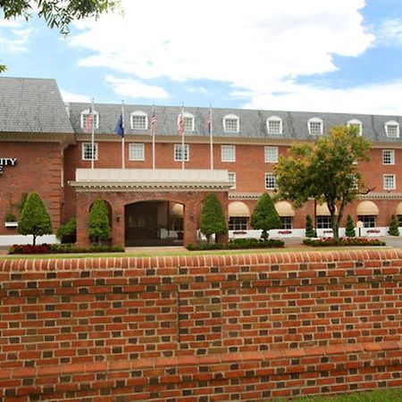 Williamsburg Hospitality House Hotel Ngoại thất bức ảnh